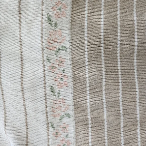 Neutral Floral Romantic Spring Sweater - Picture 2 of 8